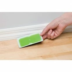 Super Hold Glue Traps Mouse Size, 4 Traps by TOMCAT -Pest Control Sales tomcat animal traps 036271005 4f 1000