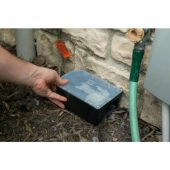 Rat and Mouse Killer Child and Dog Resistant Disposable Station, 1 Preloaded Station by TOMCAT -Pest Control Sales tomcat bait stations 037051005 44 1000