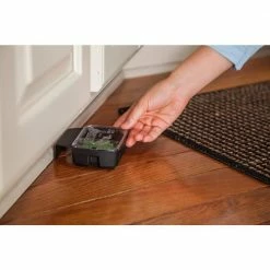 Mouse Killer Child and Dog Resistant, Refillable Station by TOMCAT 16 Mouse Killer Child and Dog Resistant, Refillable Station by TOMCAT -Pest Control Sales tomcat bait stations 0372110 44 1000