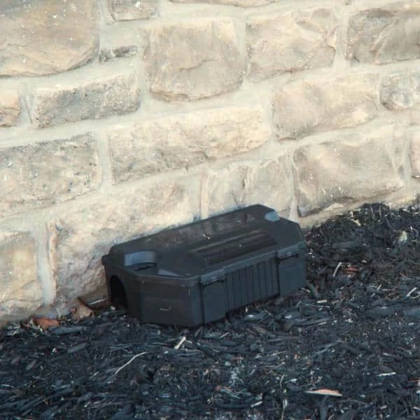 Heavy-Duty Rodent Bait Station with Power-Kill Instant-Kill Rat Trap by Victor 4 Heavy-Duty Rodent Bait Station with Power-Kill Instant-Kill Rat Trap by Victor - Image 2